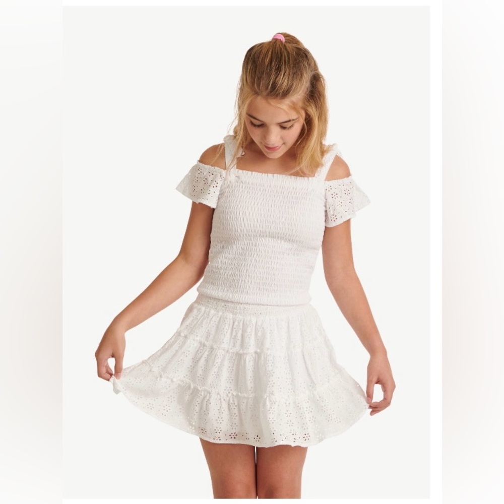 Justice Girls smocked short sleeve cold shoulder top; size: XL PLUS(16P/18P)